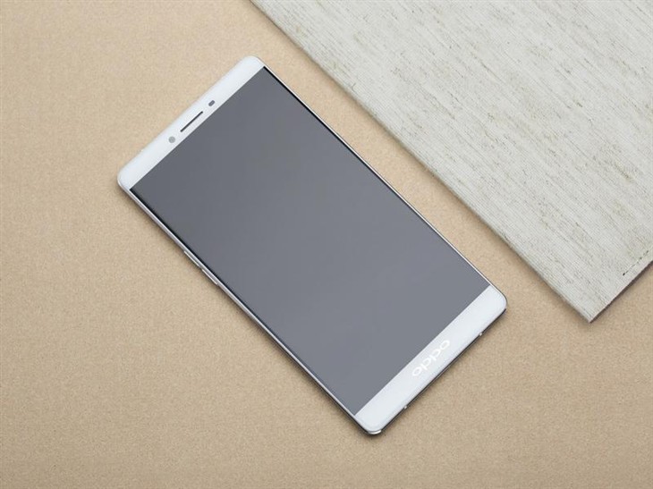 十年誠品全金屬續航大咖OPPO R7 Plus 